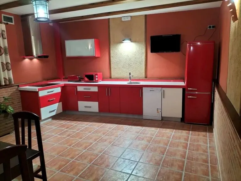 Cocina equipada del salón de alquiler completo